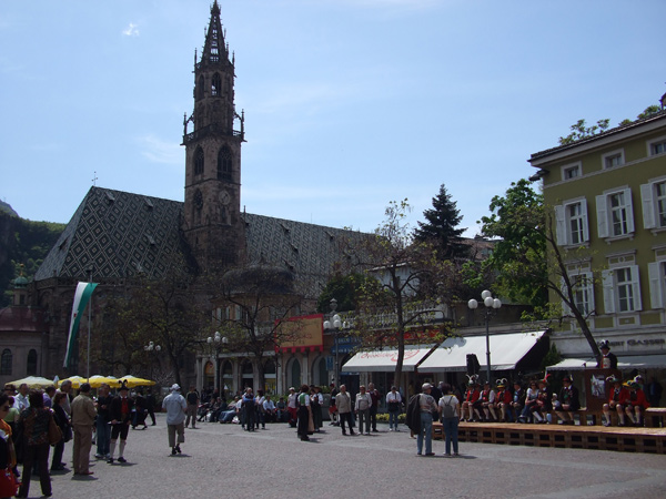 26…ma oggi qui sembrano tutti in festa