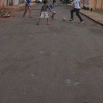 IMG_0953...rientro a campo Grande e nel quartiere indigeno gioco a calcio