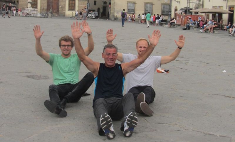 546. IMG_7776…del resto poi x  il buon dio tutti siamo famosi e PREZIOZI